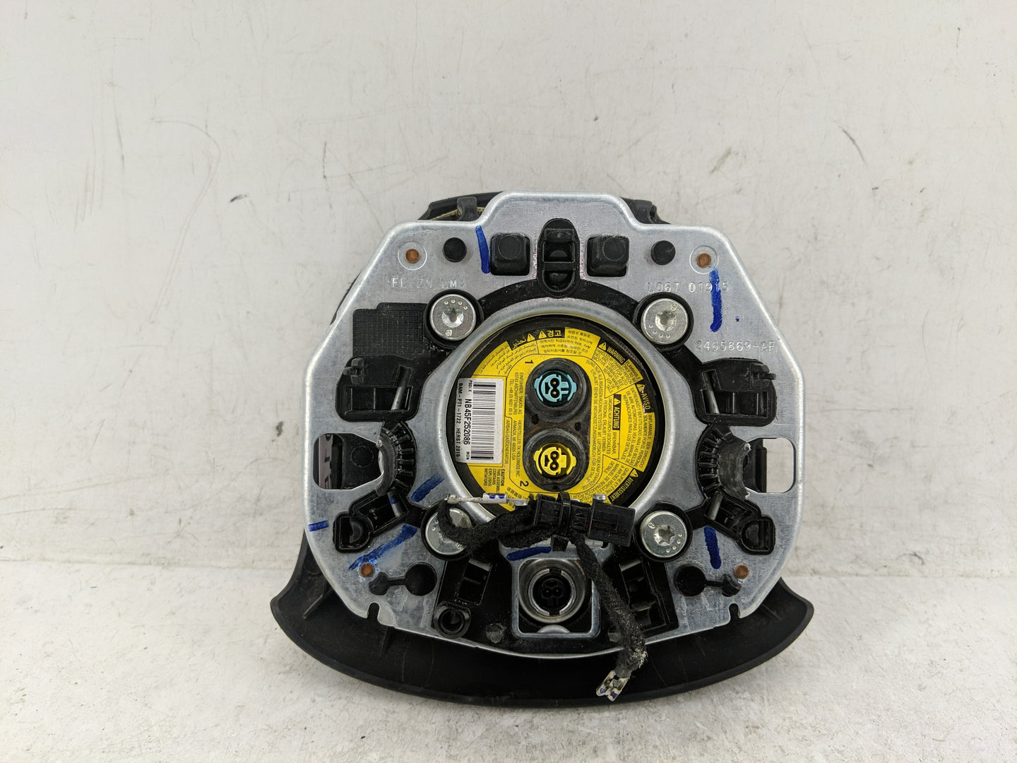 2014-2018 Jeep Cherokee Air Bag Driver Left Steering Wheel Mounted - Oemusedautoparts1.com