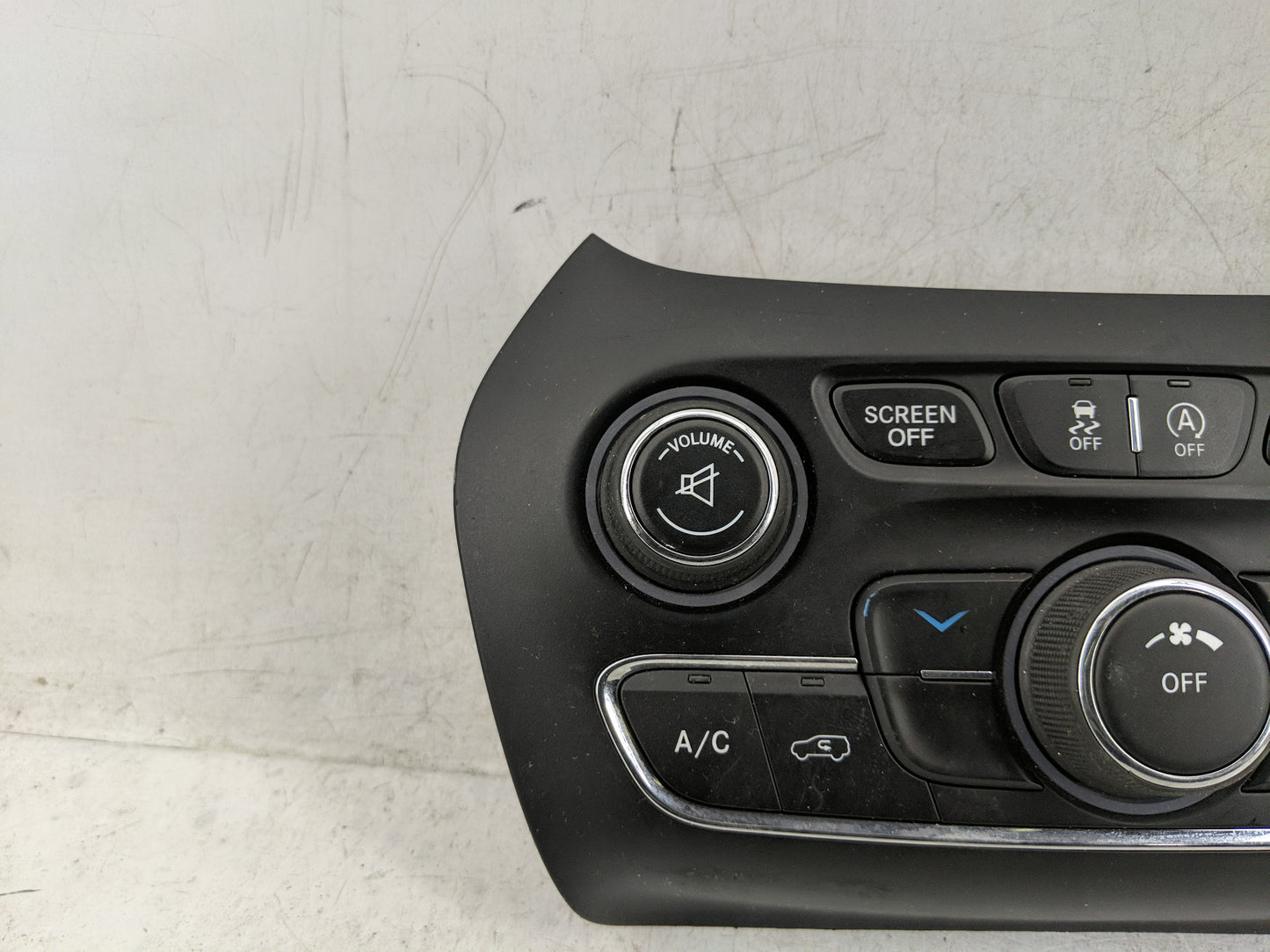 2015-2018 Jeep Cherokee Climate Control Module Temperature AC/Heater Replacement P/N:68249518AA Fits Fits 2015 2016 2017 201
