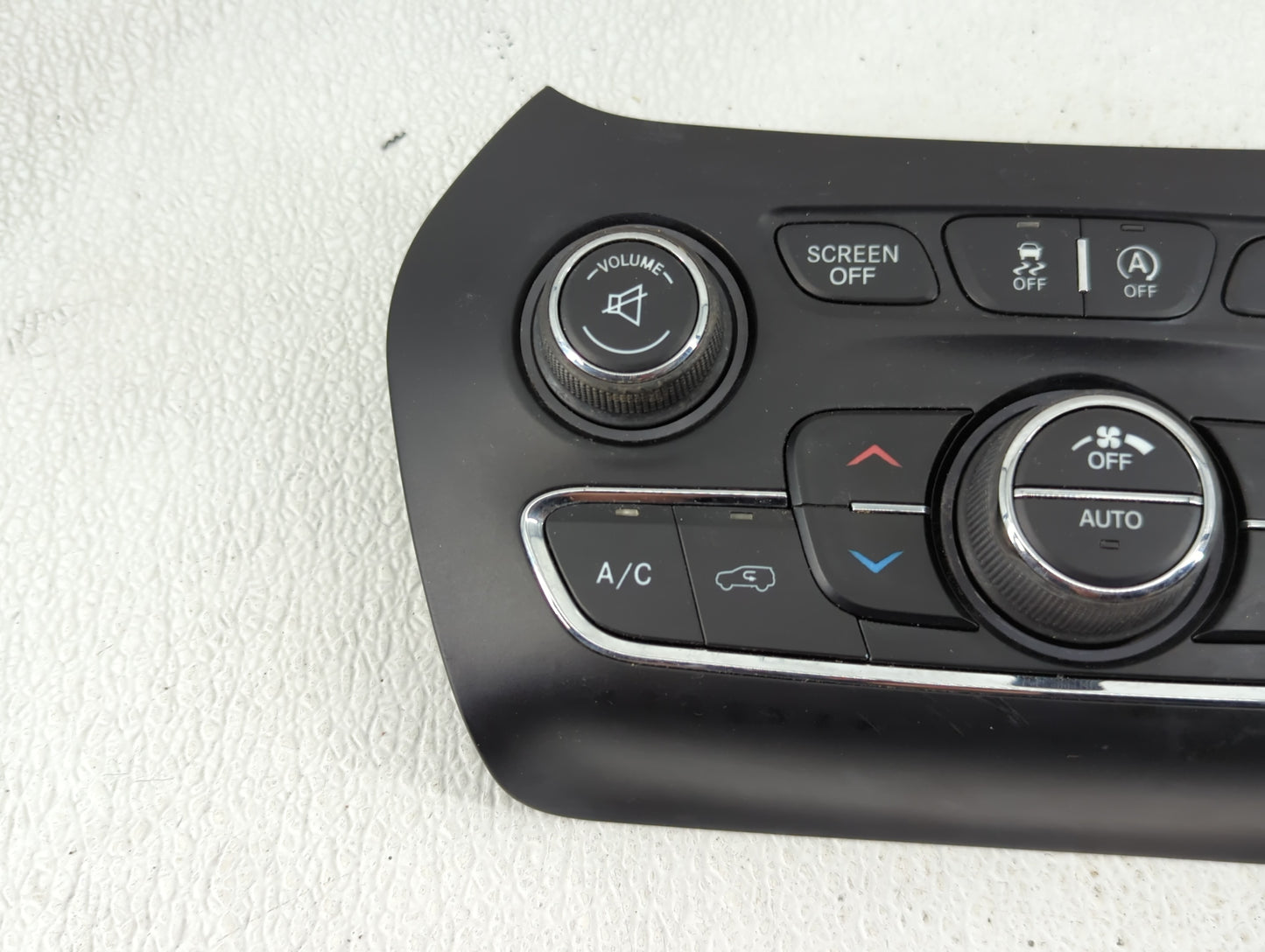 2015-2018 Jeep Cherokee Climate Control Module Temperature AC/Heater Replacement P/N:68249522AA 68293527AC Fits OEM Used Aut