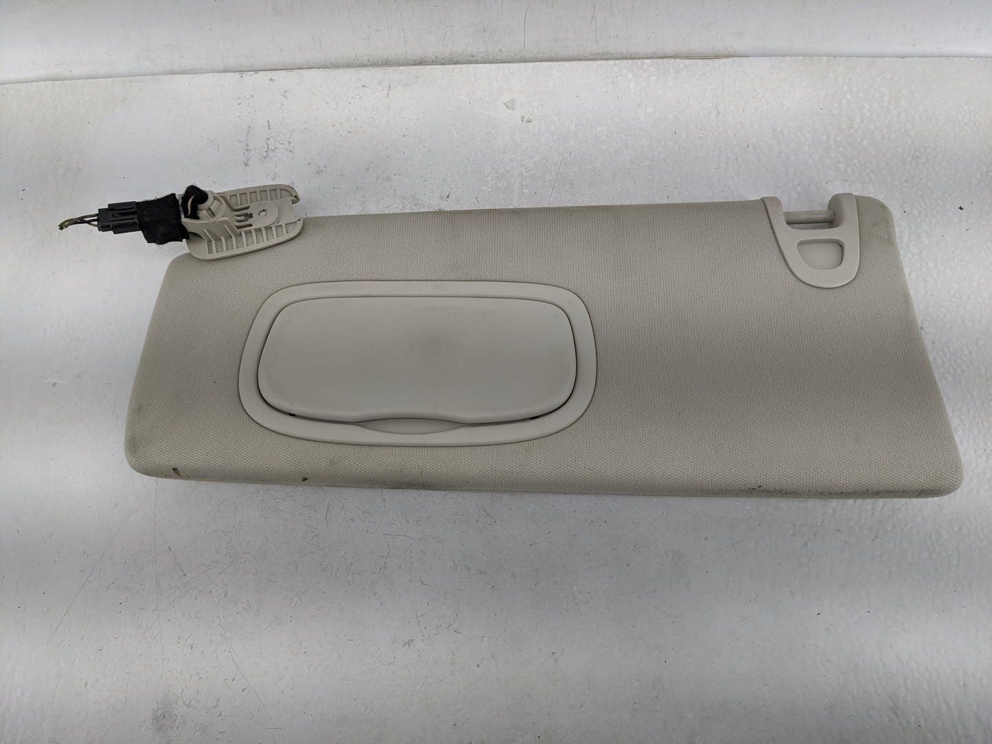 2014-2018 Jeep Cherokee Sun Visor Shade Replacement Driver Left Mirror Fits Fits 2014 2015 2016 2017 2018 OEM Used Auto Part