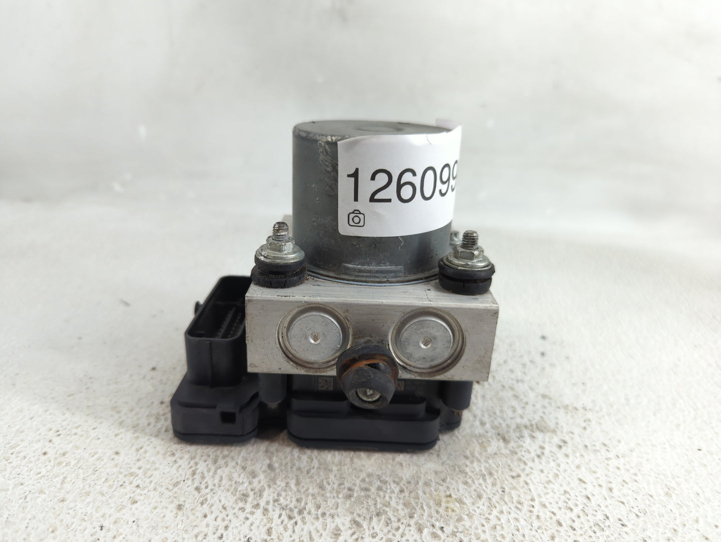 2015 Jeep Cherokee ABS Pump Control Module Replacement P/N:68237001AD Fits OEM Used Auto Parts - Oemusedautoparts1.com