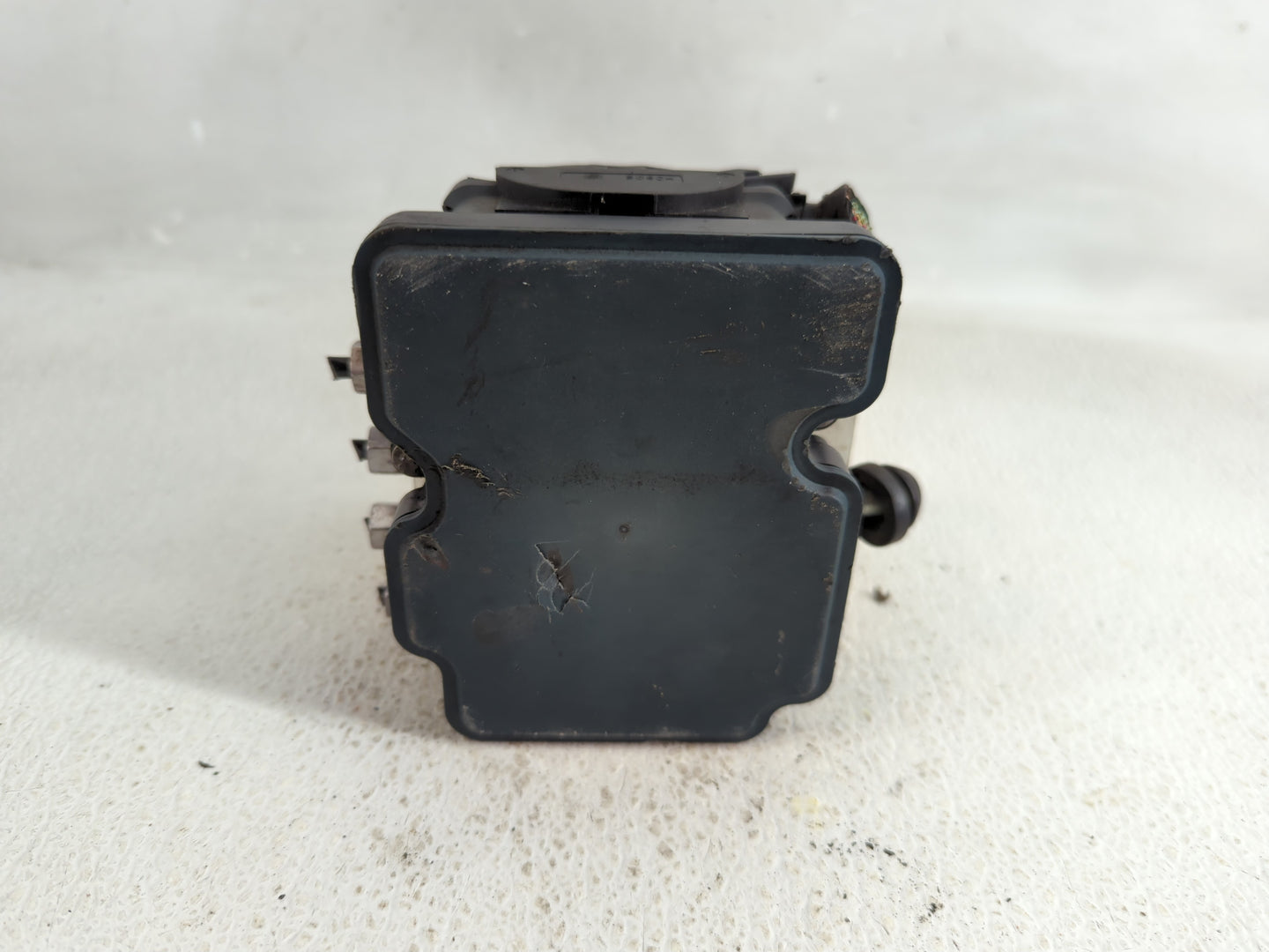 2015 Jeep Cherokee ABS Pump Control Module Replacement P/N:68237001AC Fits OEM Used Auto Parts - Oemusedautoparts1.com