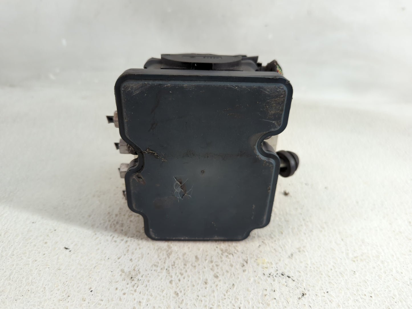 2015 Jeep Cherokee ABS Pump Control Module Replacement P/N:68237001AC Fits OEM Used Auto Parts - Oemusedautoparts1.com