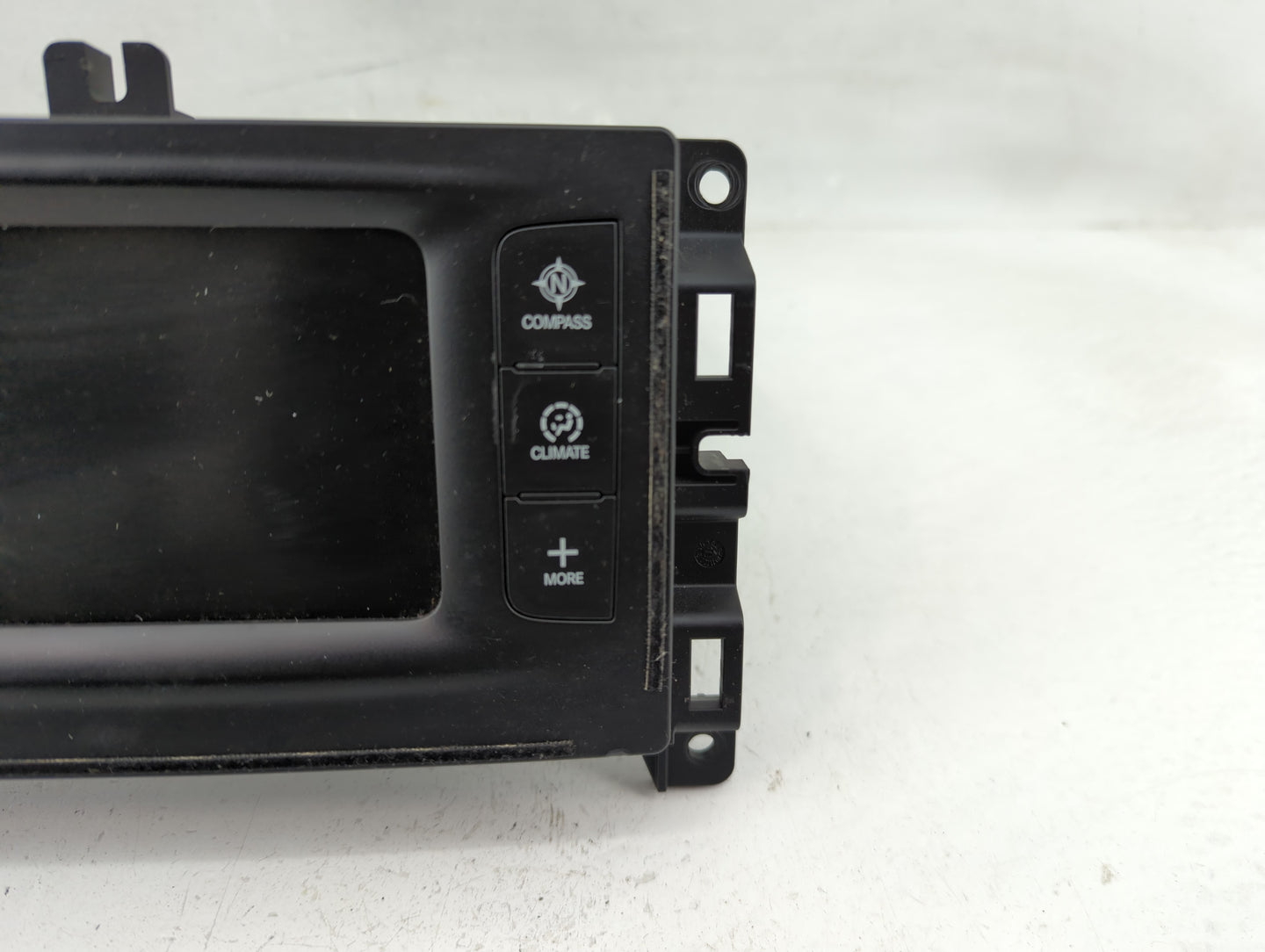 2015 Jeep Cherokee Radio AM FM Cd Player Receiver Replacement P/N:P05091375AE Fits OEM Used Auto Parts - Oemusedautoparts1.c