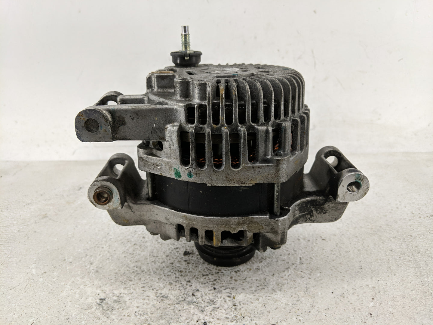 2014-2018 Jeep Cherokee Alternator Replacement Generator Charging Assembly Engine OEM P/N:56029624AB Fits OEM Used Auto Part