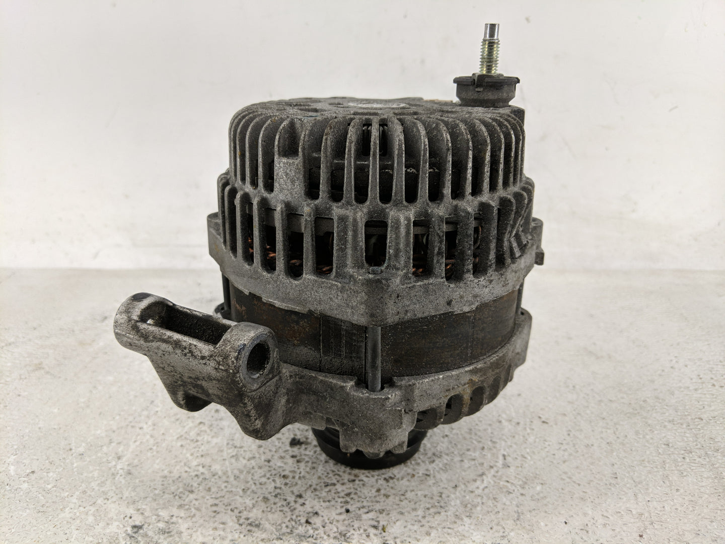 2014-2018 Jeep Cherokee Alternator Replacement Generator Charging Assembly Engine OEM P/N:56029624AB Fits OEM Used Auto Part