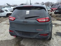 2014-2018 Jeep Cherokee Trunk/decklid/hatch/tailgate Oem 1304369 - Oemusedautoparts1.com