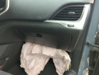 2015 Jeep Cherokee Passenger Glove Box Door Storage Compartment 1304372 - Oemusedautoparts1.com