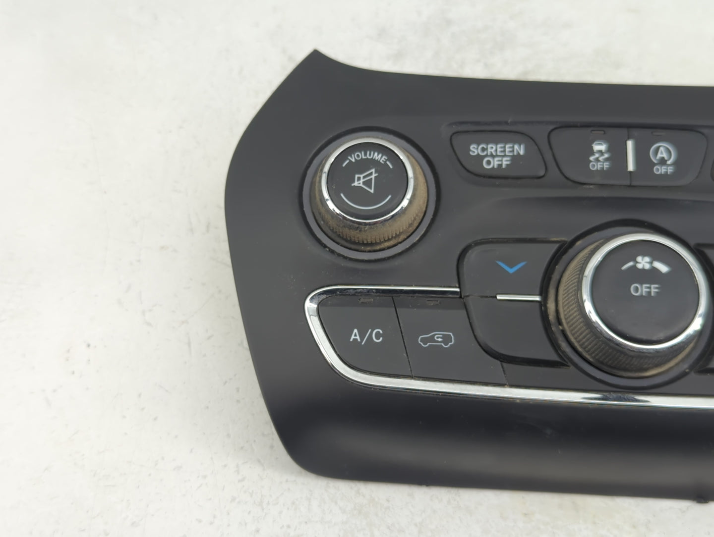 2015-2018 Jeep Cherokee Climate Control Module Temperature AC/Heater Replacement P/N:68249518AB Fits Fits 2015 2016 2017 201