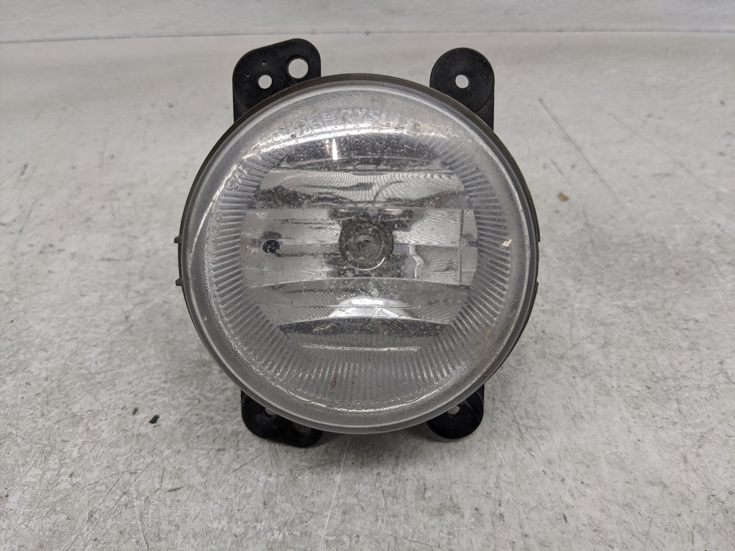 2014-2018 Jeep Cherokee Driver Left Oem Fog Light Lamp - Oemusedautoparts1.com