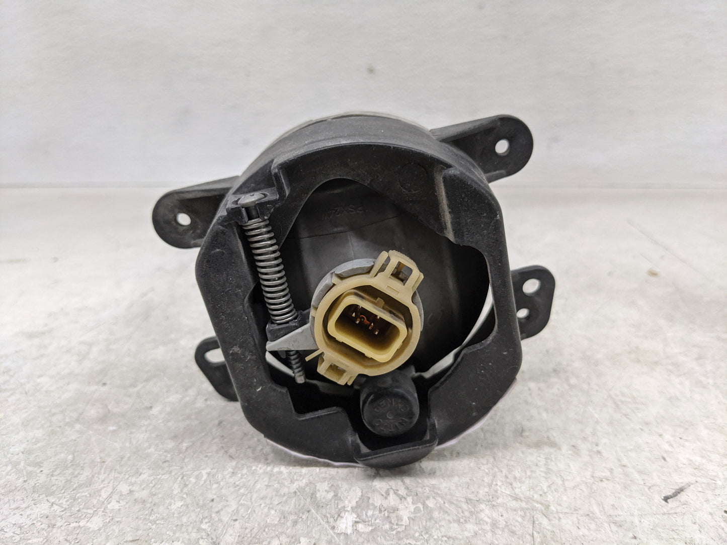 2014-2018 Jeep Cherokee Driver Left Oem Fog Light Lamp - Oemusedautoparts1.com