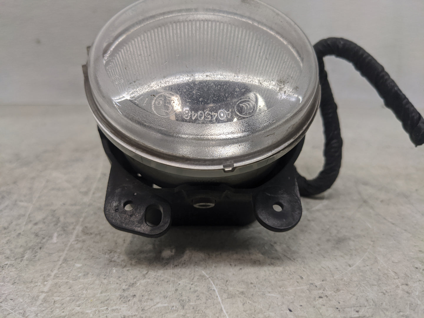 2014-2018 Jeep Cherokee Passenger Right Oem Front Light Lamp - Oemusedautoparts1.com
