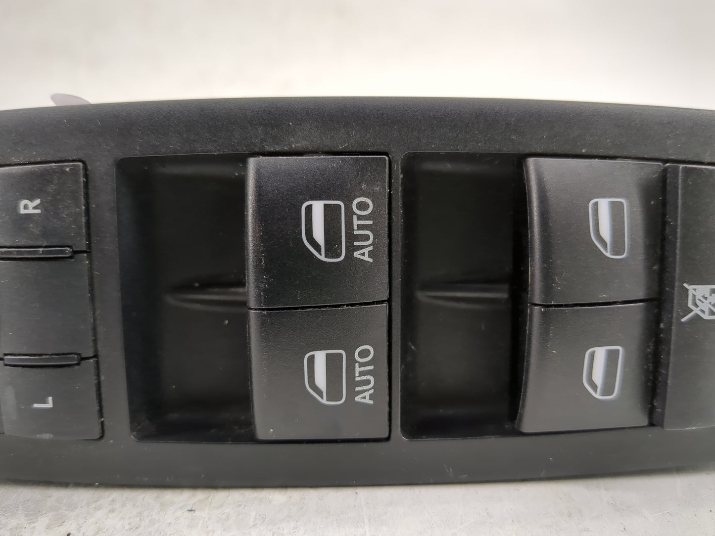 2015-2022 Jeep Cherokee Master Power Window Switch Replacement Driver Side Left P/N:68271206AB Fits OEM Used Auto Parts - Oe