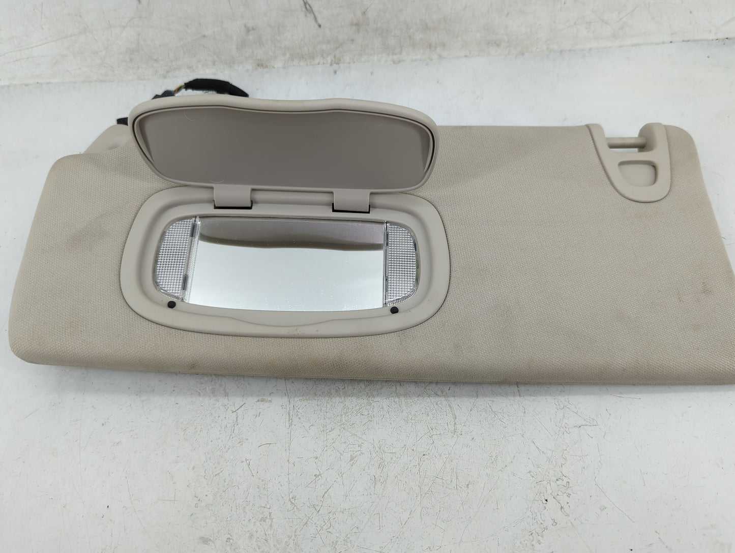 2014-2018 Jeep Cherokee Sun Visor Shade Replacement Driver Left Mirror Fits Fits 2014 2015 2016 2017 2018 OEM Used Auto Part
