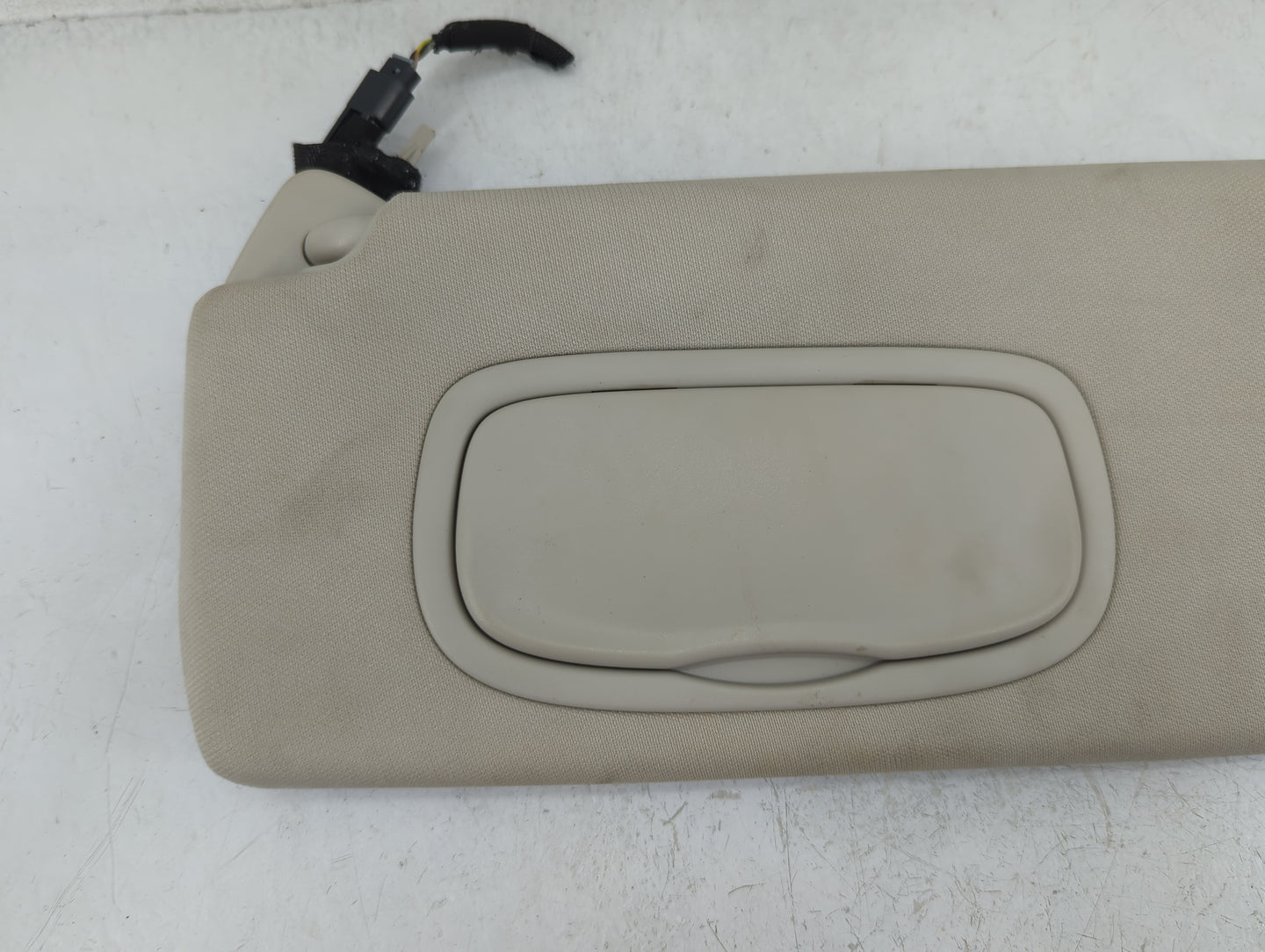 2014-2018 Jeep Cherokee Sun Visor Shade Replacement Driver Left Mirror Fits Fits 2014 2015 2016 2017 2018 OEM Used Auto Part