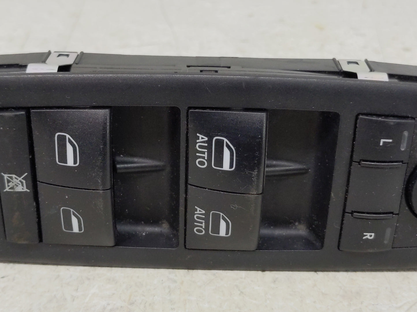 2015-2022 Jeep Cherokee Master Power Window Switch Replacement Driver Side Left P/N:68271206AB Fits OEM Used Auto Parts - Oe