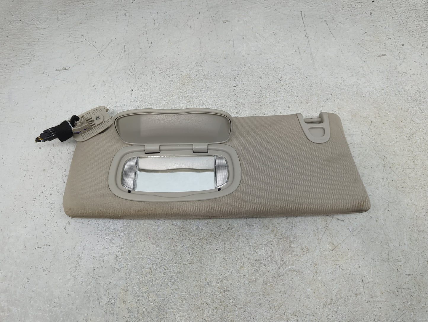 2014-2018 Jeep Cherokee Sun Visor Shade Replacement Driver Left Mirror Fits Fits 2014 2015 2016 2017 2018 OEM Used Auto Part
