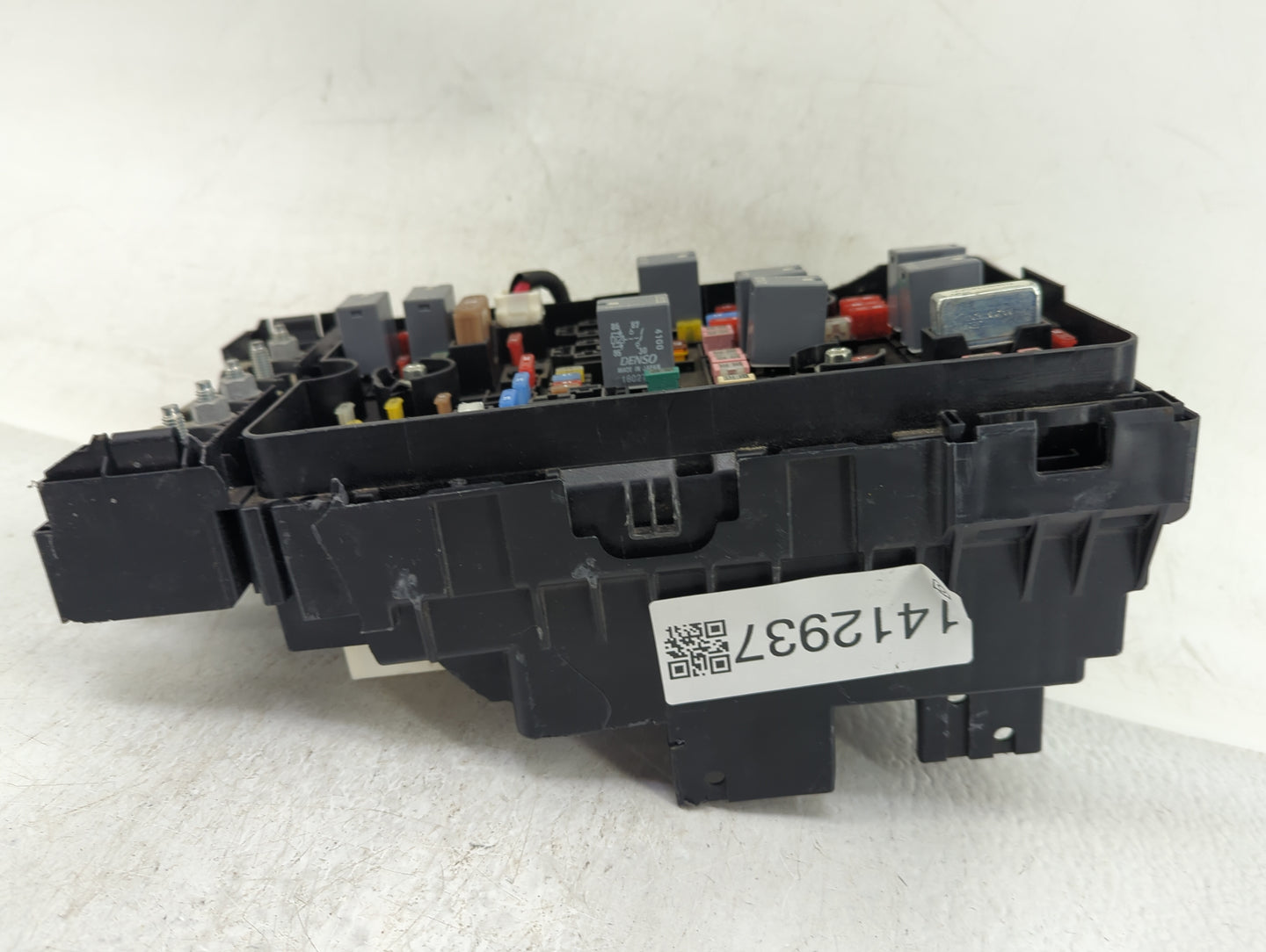 2015-2015 Jeep Cherokee Fusebox Fuse Box Relay Module Tipm - Oemusedautoparts1.com