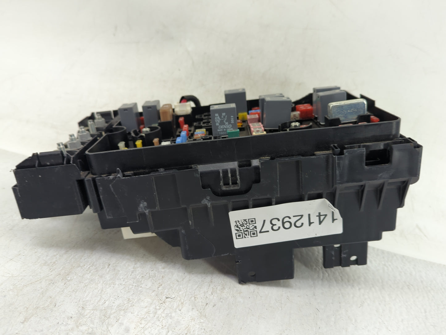 2015-2015 Jeep Cherokee Fusebox Fuse Box Relay Module Tipm - Oemusedautoparts1.com