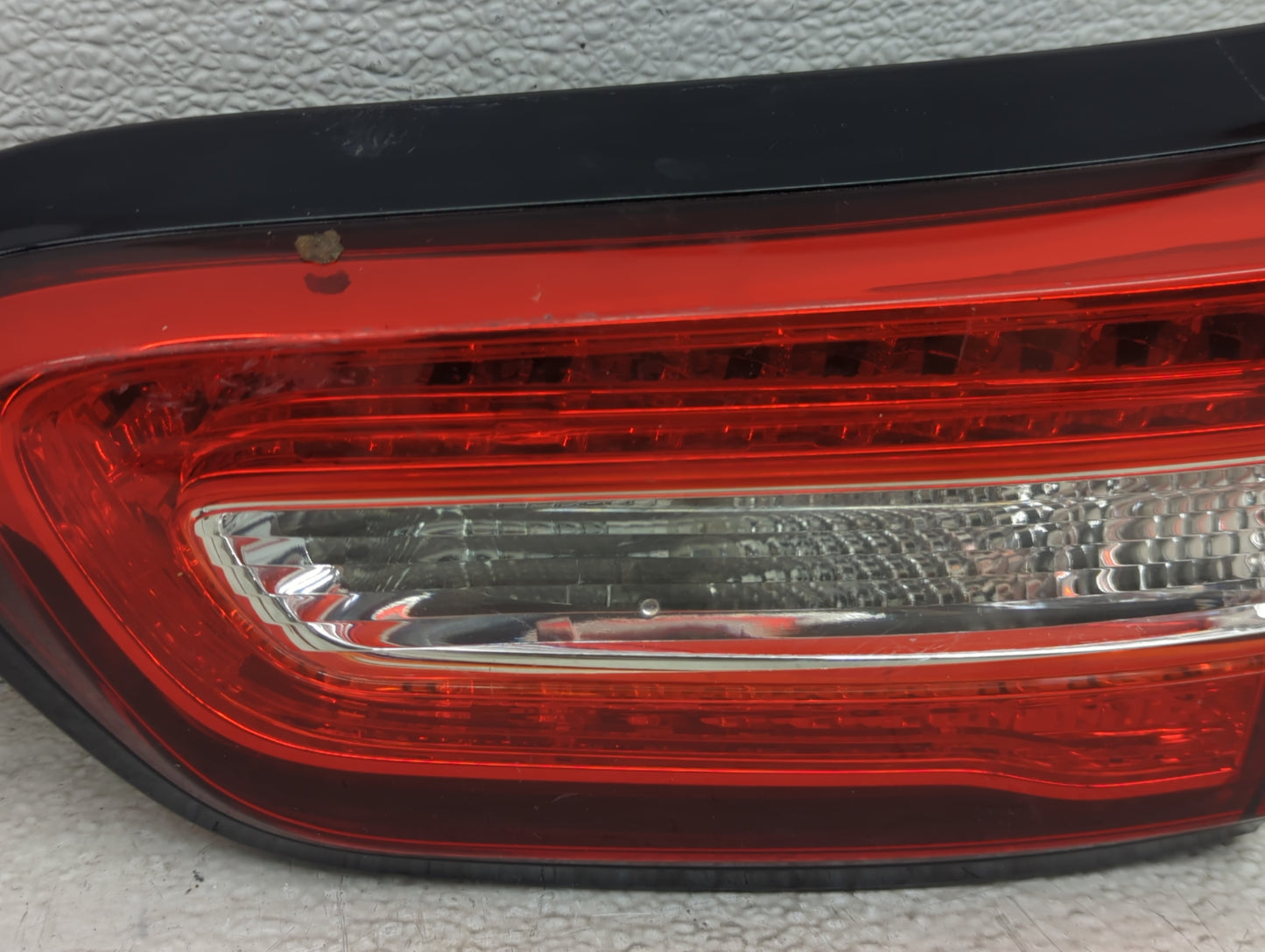 2014-2018 Jeep Cherokee Tail Light Assembly Passenger Right OEM Fits Fits 2014 2015 2016 2017 2018 OEM Used Auto Parts - Oem