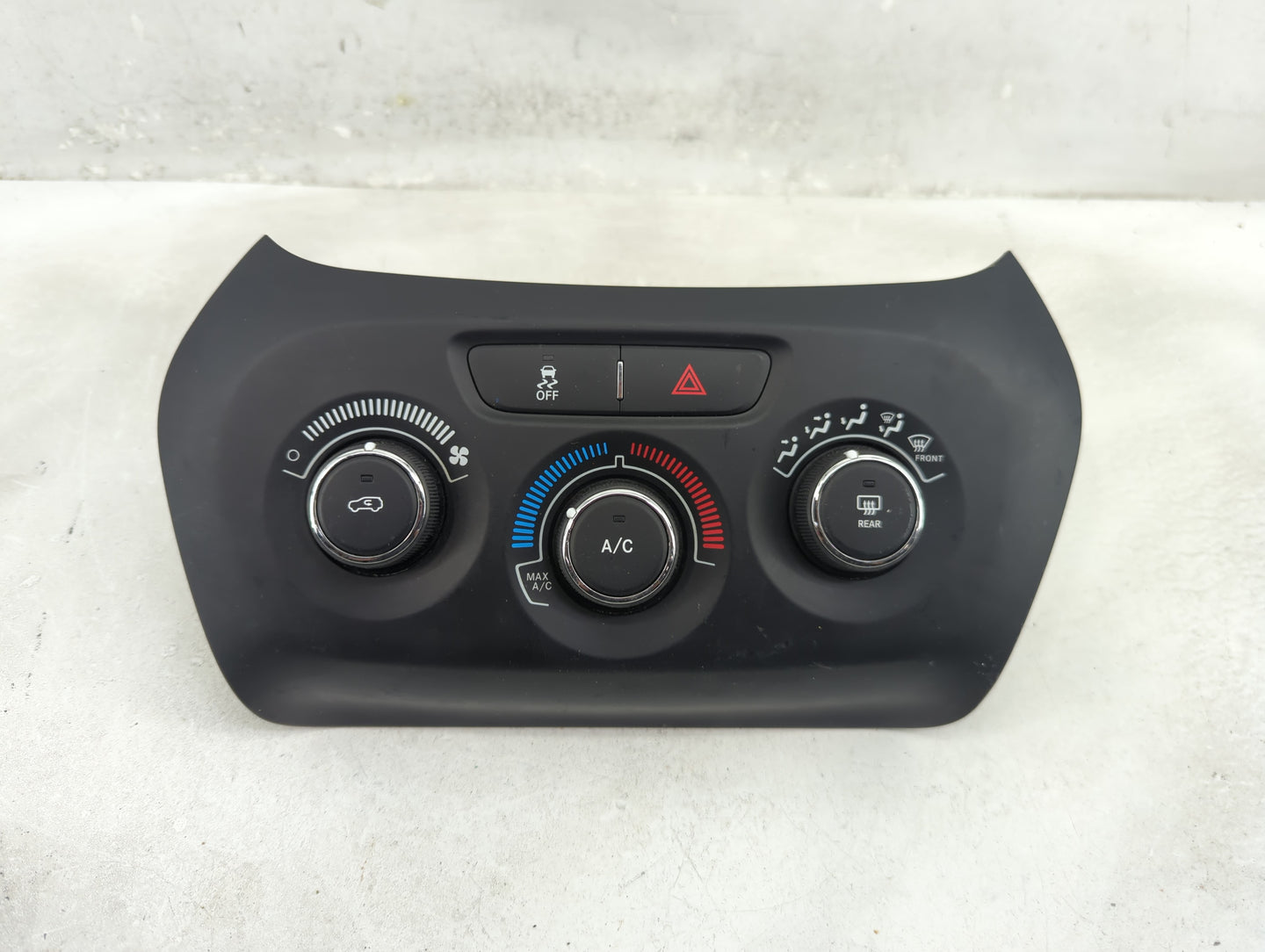 2015-2018 Jeep Cherokee Climate Control Module Temperature AC/Heater Replacement P/N:5VC84DX9AA Fits Fits 2015 2016 2017 201