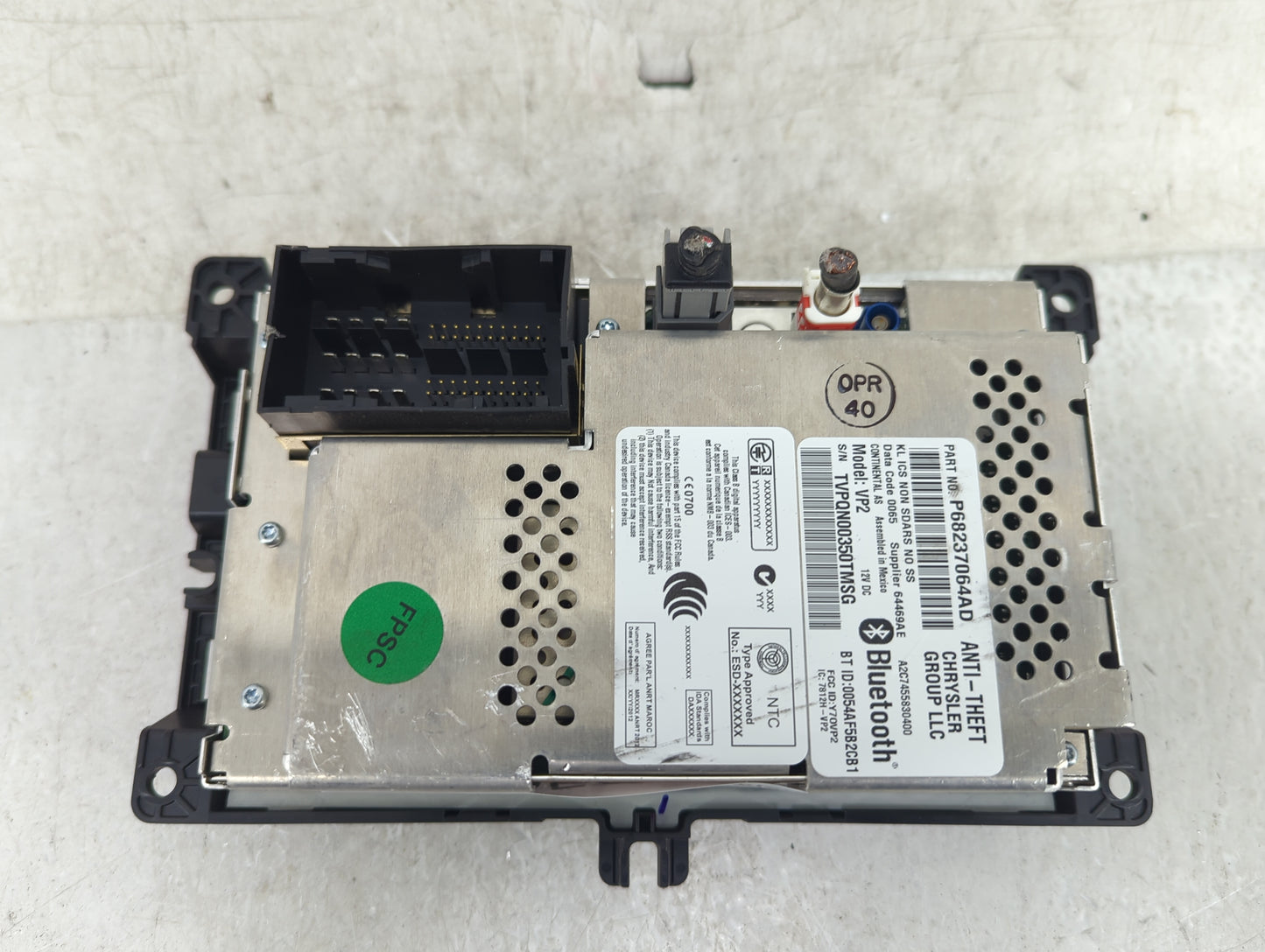 2015 Jeep Cherokee Radio AM FM Cd Player Receiver Replacement P/N:P68237064AD Fits OEM Used Auto Parts - Oemusedautoparts1.c