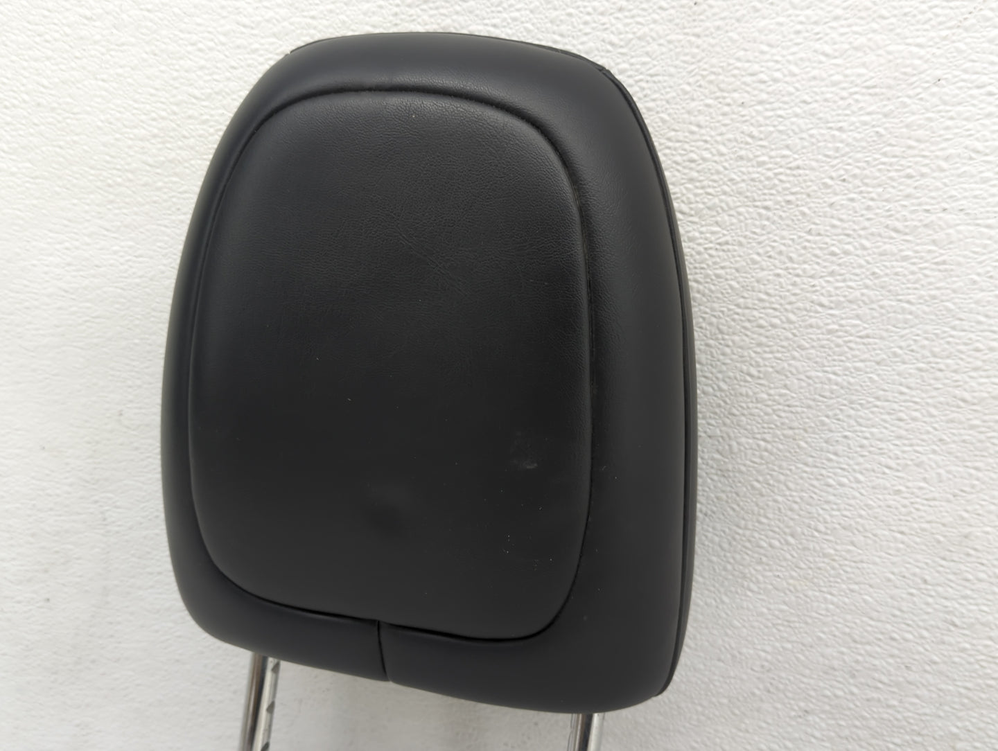 2015-2022 Jeep Cherokee Headrest Head Rest Front Driver Passenger Seat Fits Fits 2015 2016 2017 2018 2019 2020 2021 2022 OEM