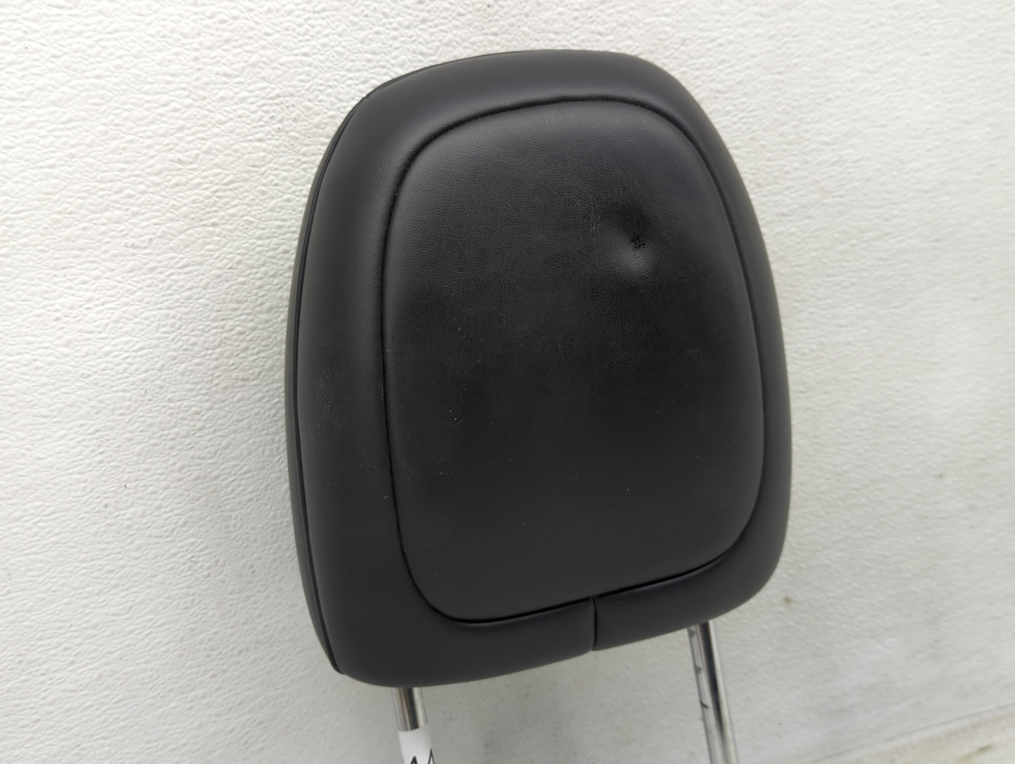 2015 Jeep Cherokee Headrest Head Rest Front Driver Passenger Seat Fits OEM Used Auto Parts - Oemusedautoparts1.com