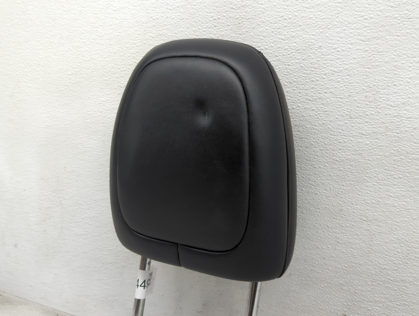 2015 Jeep Cherokee Headrest Head Rest Front Driver Passenger Seat Fits OEM Used Auto Parts - Oemusedautoparts1.com