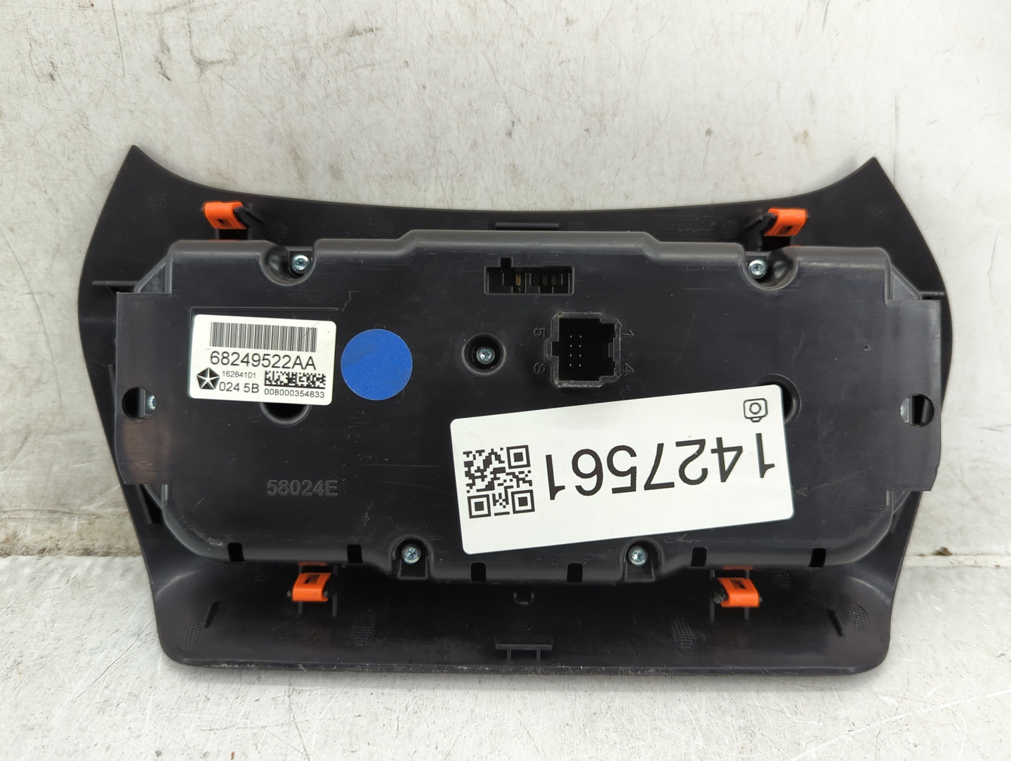 2015-2018 Jeep Cherokee Climate Control Module Temperature AC/Heater Replacement P/N:68249522AA Fits Fits 2015 2016 2017 201