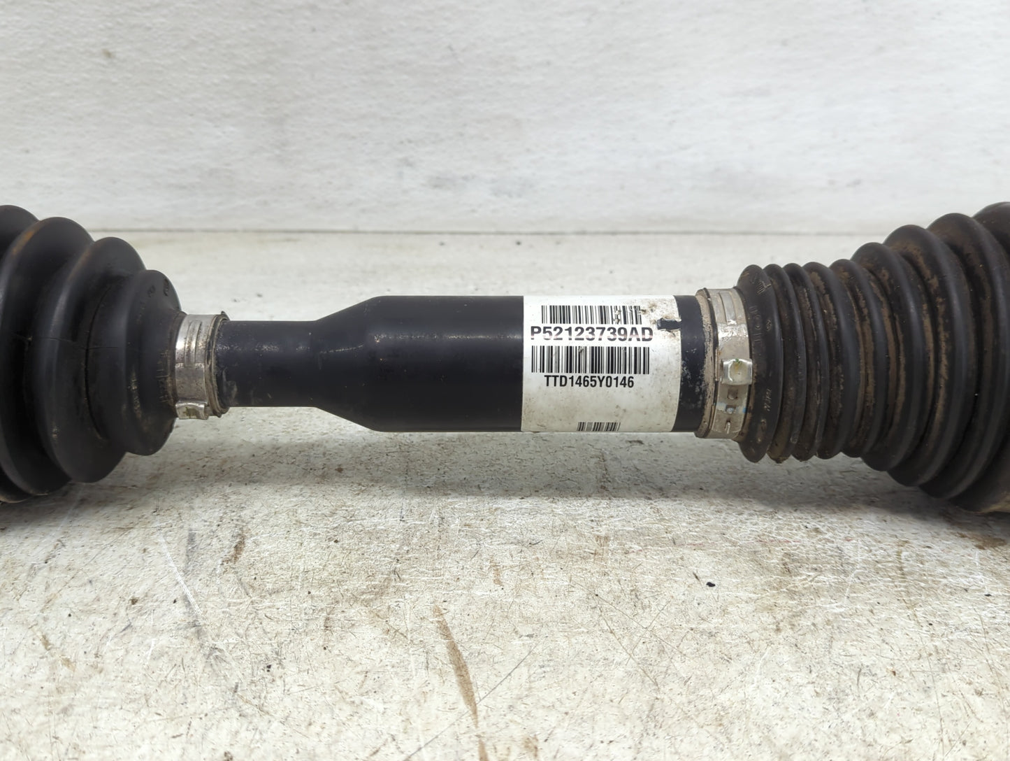 2014-2018 Jeep Cherokee Axle Shaft Front Driver Cv C/v - Oemusedautoparts1.com