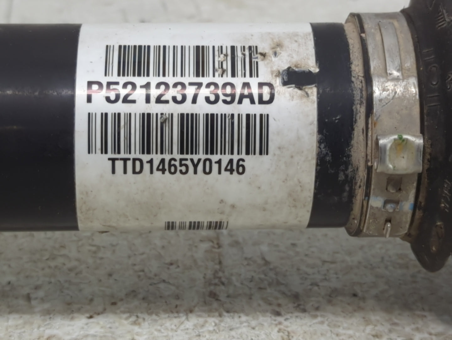 2014-2018 Jeep Cherokee Axle Shaft Front Driver Cv C/v - Oemusedautoparts1.com