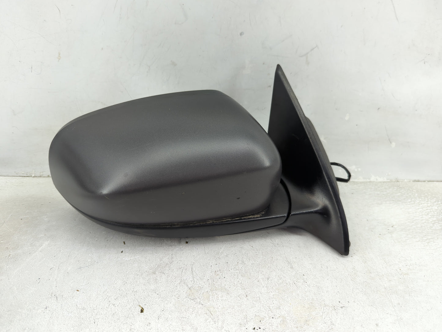 2014-2021 Jeep Cherokee Passenger Right Side View Manual Door Mirror - Oemusedautoparts1.com