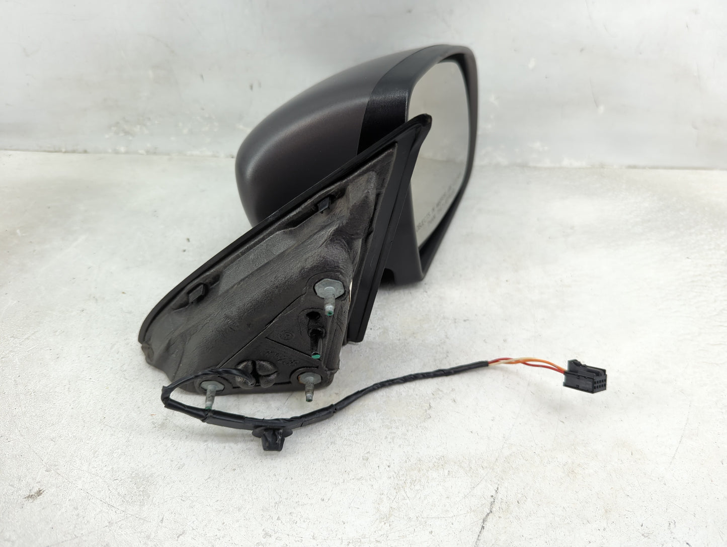 2014-2021 Jeep Cherokee Passenger Right Side View Manual Door Mirror - Oemusedautoparts1.com