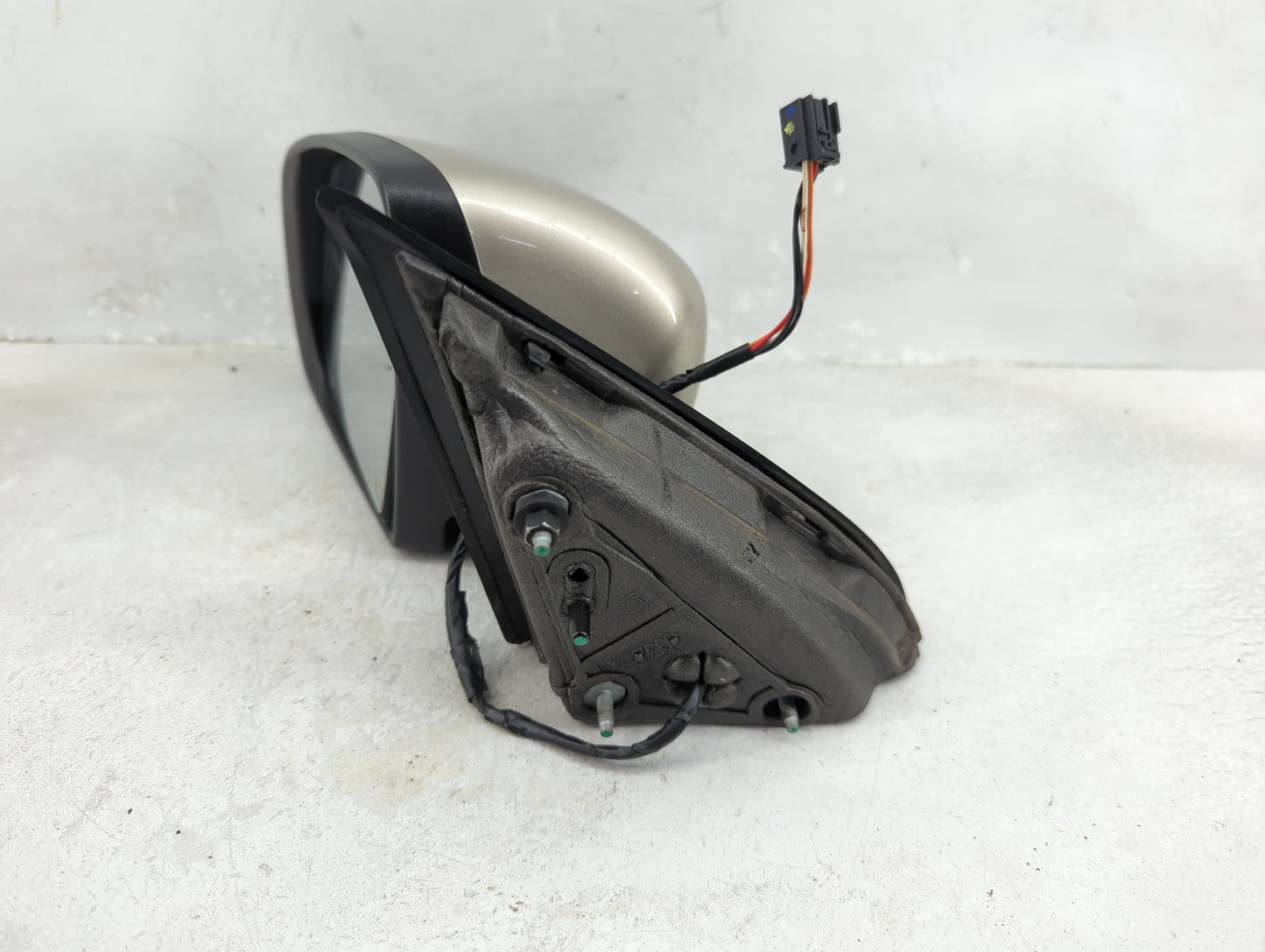 2014-2021 Jeep Cherokee Driver Left Side View Power Door Mirror - Oemusedautoparts1.com