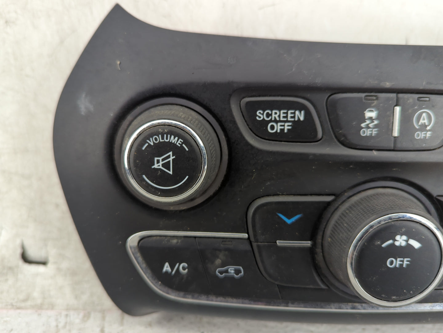 2015-2018 Jeep Cherokee Climate Control Module Temperature AC/Heater Replacement P/N:68249518AA Fits Fits 2015 2016 2017 201