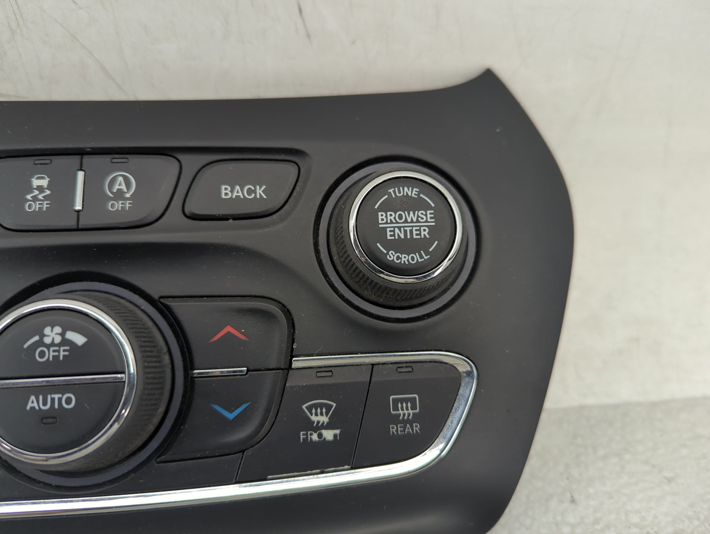 2015-2018 Jeep Cherokee Climate Control Module Temperature AC/Heater Replacement P/N:68249522AA Fits Fits 2015 2016 2017 201