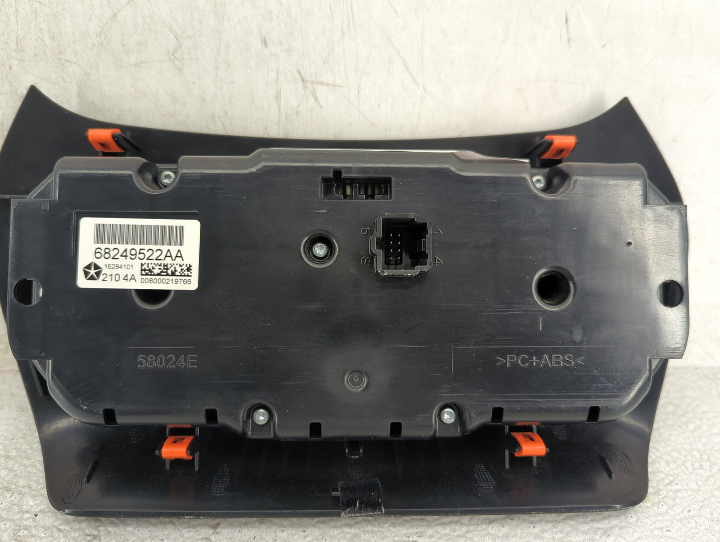 2015-2018 Jeep Cherokee Climate Control Module Temperature AC/Heater Replacement P/N:68249522AA Fits Fits 2015 2016 2017 201