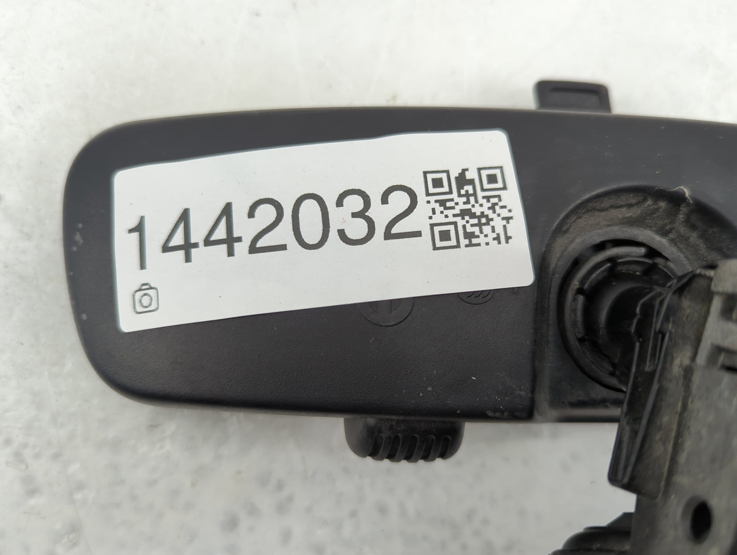 2014-2017 Jeep Cherokee Interior Rear View Mirror Replacement OEM P/N:68144051AC 31195H Fits Fits 2014 2015 2016 2017 OEM Us