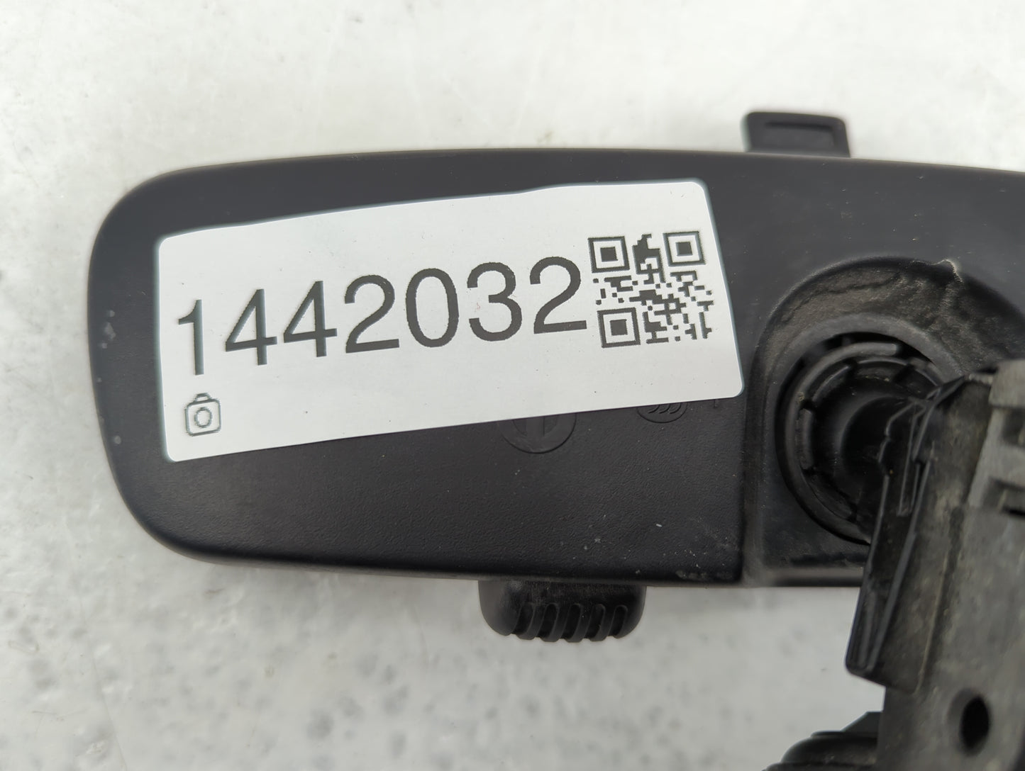 2014-2017 Jeep Cherokee Interior Rear View Mirror Replacement OEM P/N:68144051AC 31195H Fits Fits 2014 2015 2016 2017 OEM Us