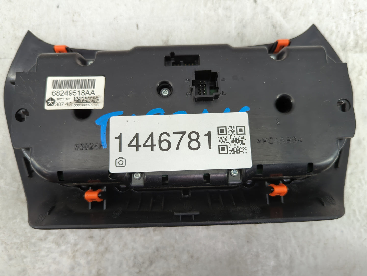 2015-2018 Jeep Cherokee Climate Control Module Temperature AC/Heater Replacement P/N:68249518AA 16285101 Fits OEM Used Auto 
