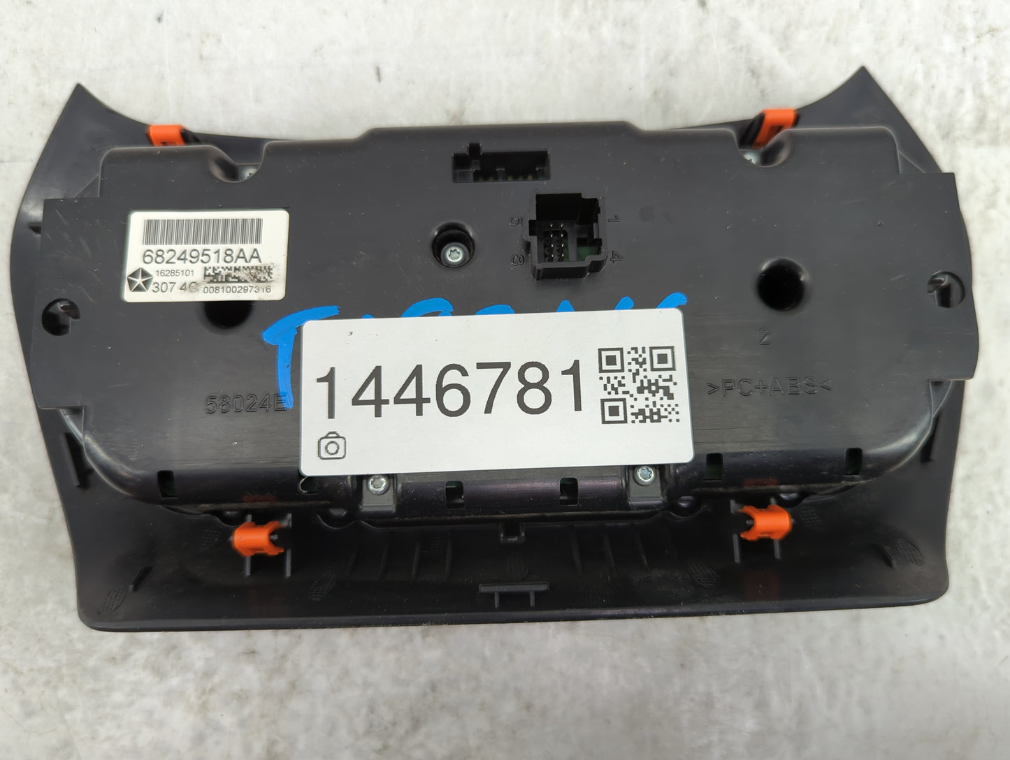 2015-2018 Jeep Cherokee Climate Control Module Temperature AC/Heater Replacement P/N:68249518AA 16285101 Fits OEM Used Auto 