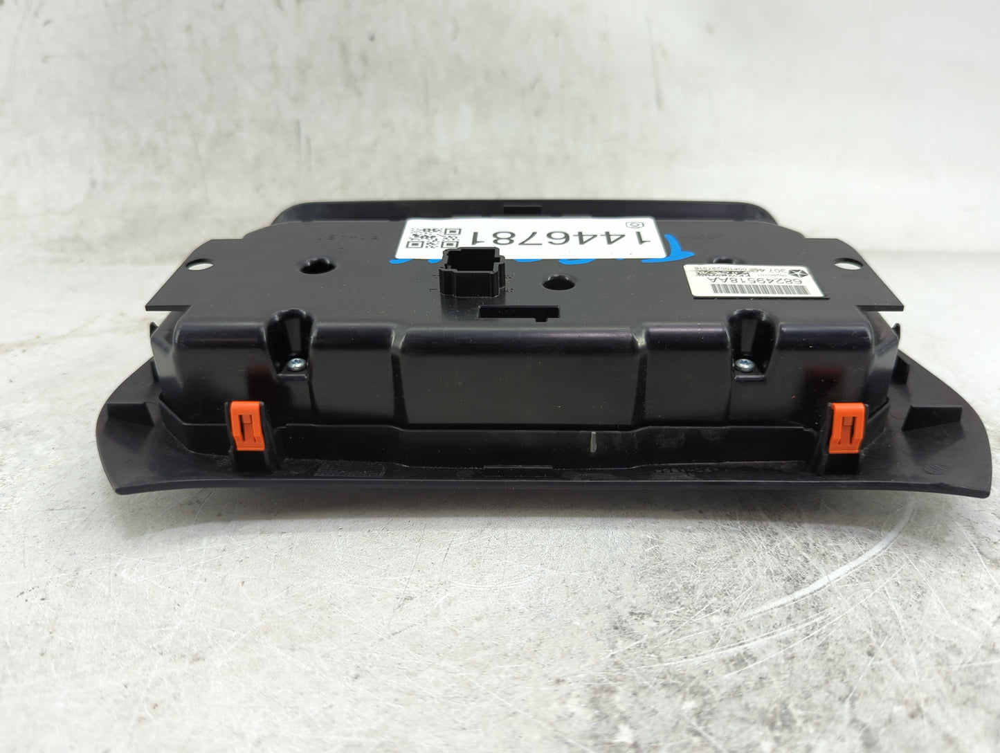 2015-2018 Jeep Cherokee Climate Control Module Temperature AC/Heater Replacement P/N:68249518AA 16285101 Fits OEM Used Auto 