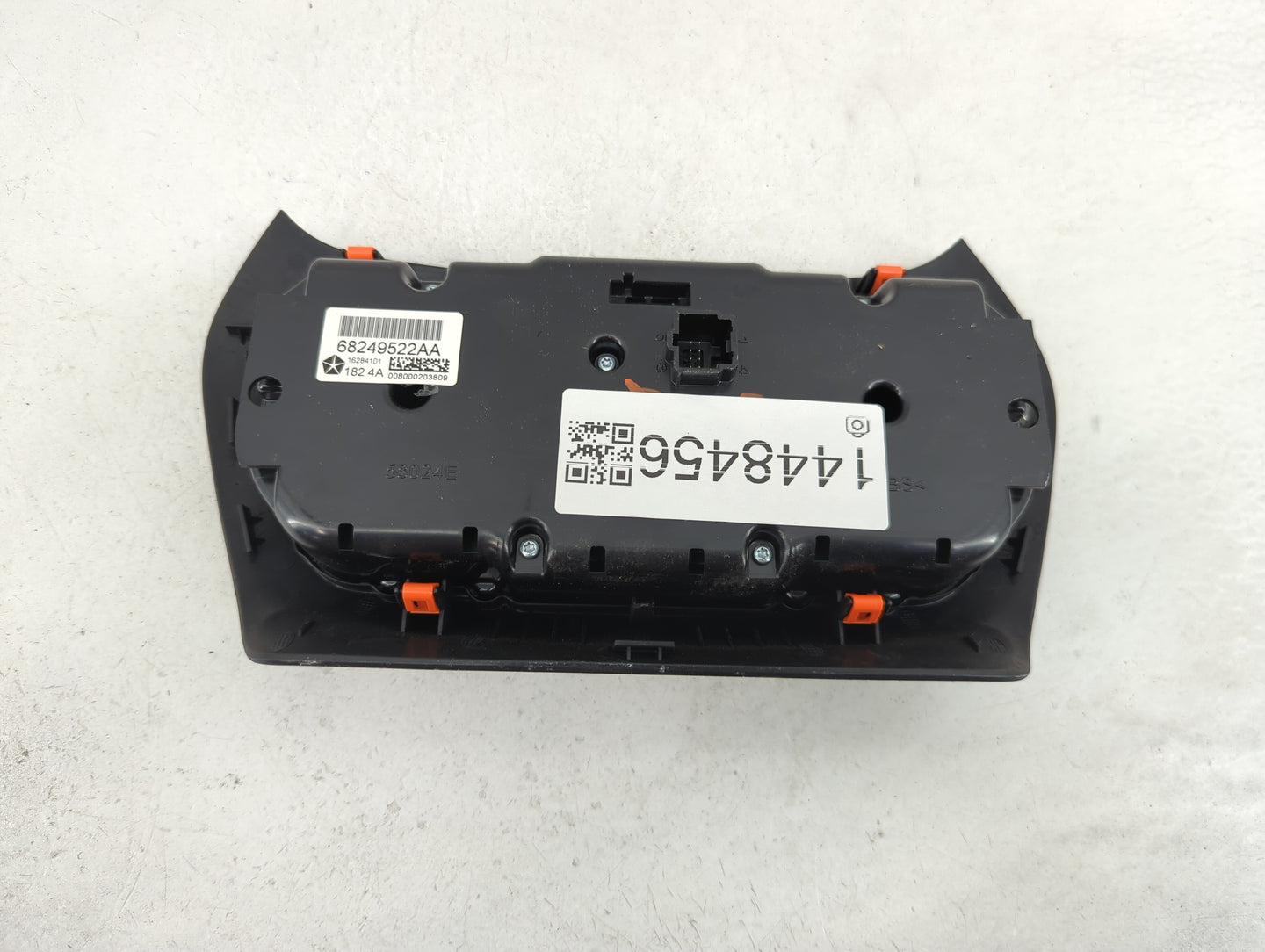 2015-2018 Jeep Cherokee Climate Control Module Temperature AC/Heater Replacement P/N:68249522AA Fits Fits 2015 2016 2017 201