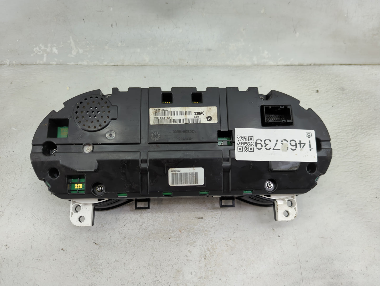 2015 Jeep Cherokee Instrument Cluster Speedometer Gauges P/N:P68241330AC Miles:84K Fits OEM Used Auto Parts - Oemusedautopar