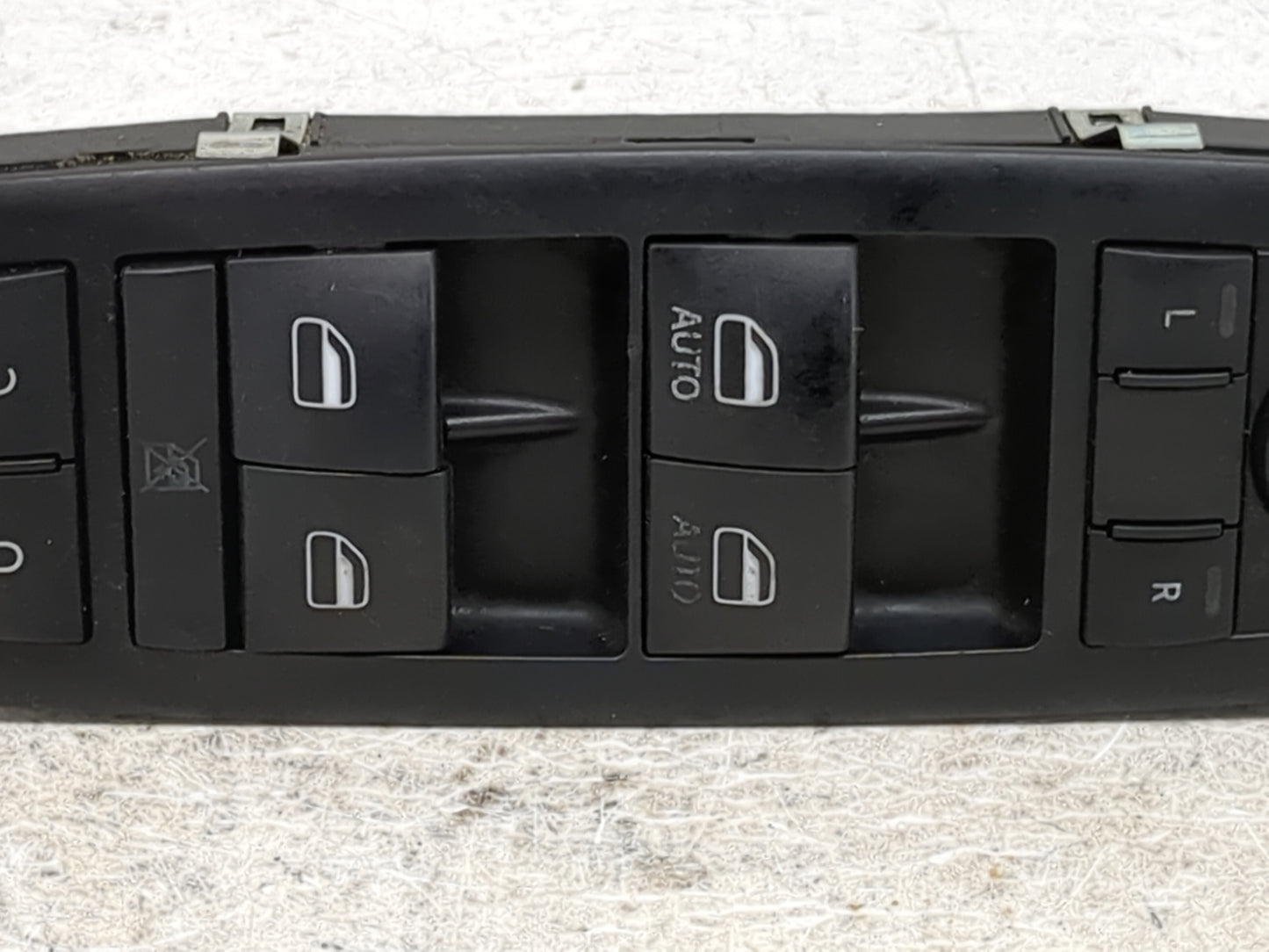 2015-2022 Jeep Cherokee Master Power Window Switch Replacement Driver Side Left P/N:68231805AA Fits OEM Used Auto Parts - Oe