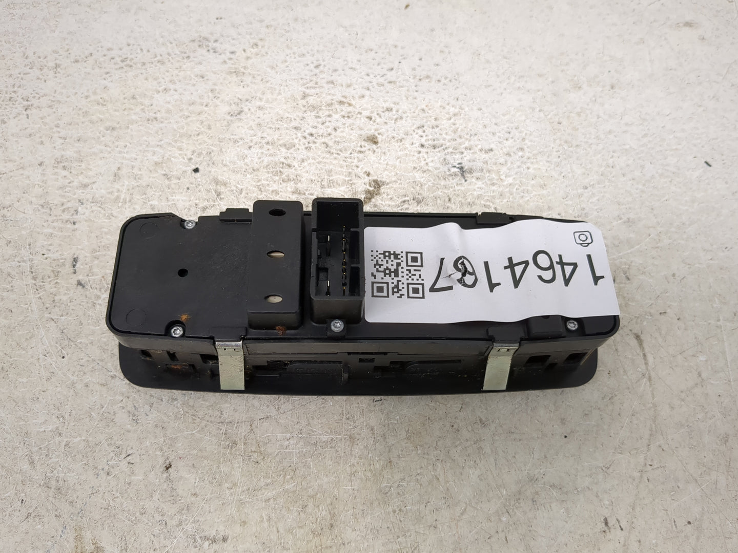 2015-2022 Jeep Cherokee Master Power Window Switch Replacement Driver Side Left P/N:68231805AA Fits OEM Used Auto Parts - Oe