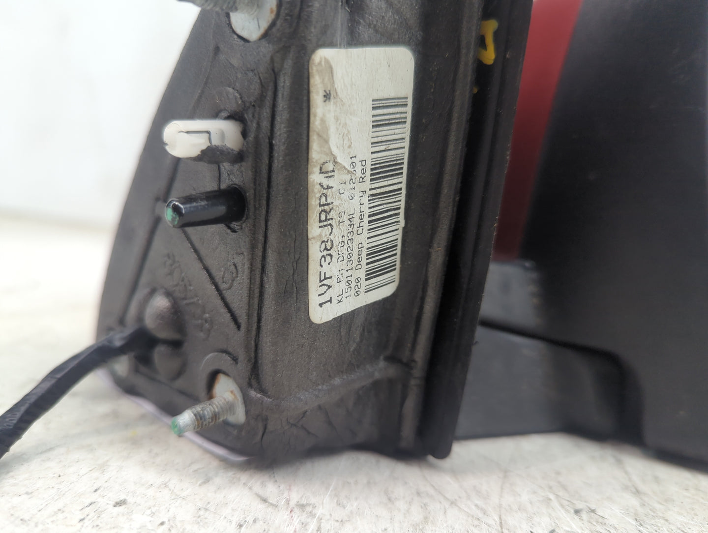 2014-2021 Jeep Cherokee Passenger Side View Mirror - Right Door Mirror OEM Used - Oemusedautoparts1.com
