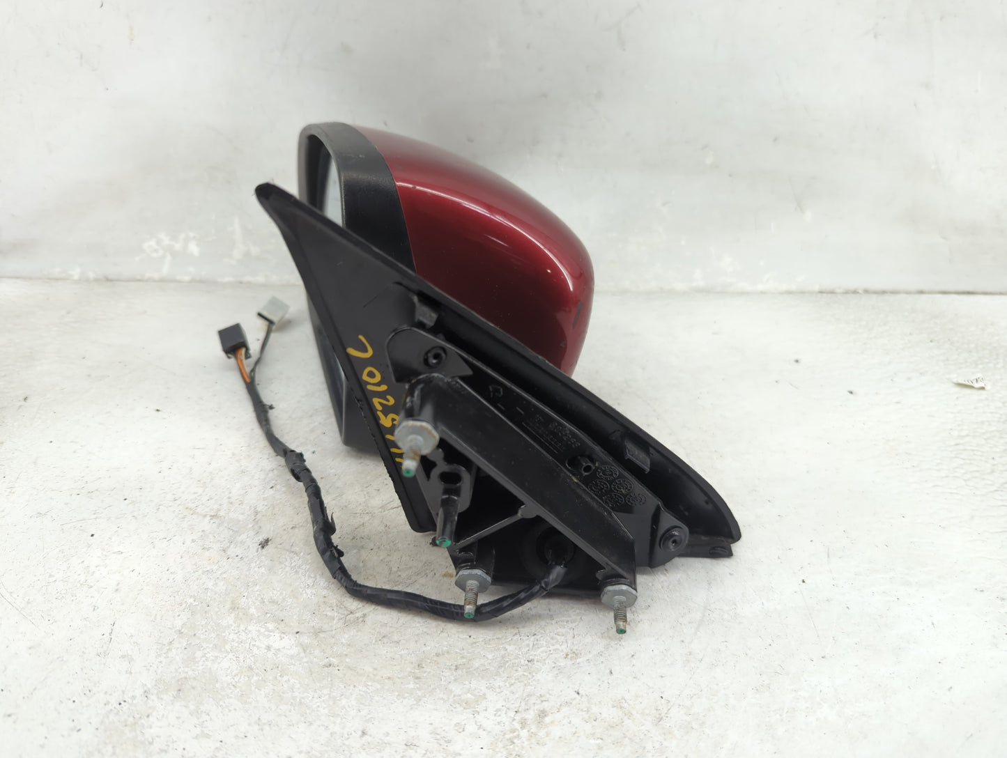 2014-2021 Jeep Cherokee Driver Side View Mirror - Left Door Mirror OEM Used - Oemusedautoparts1.com