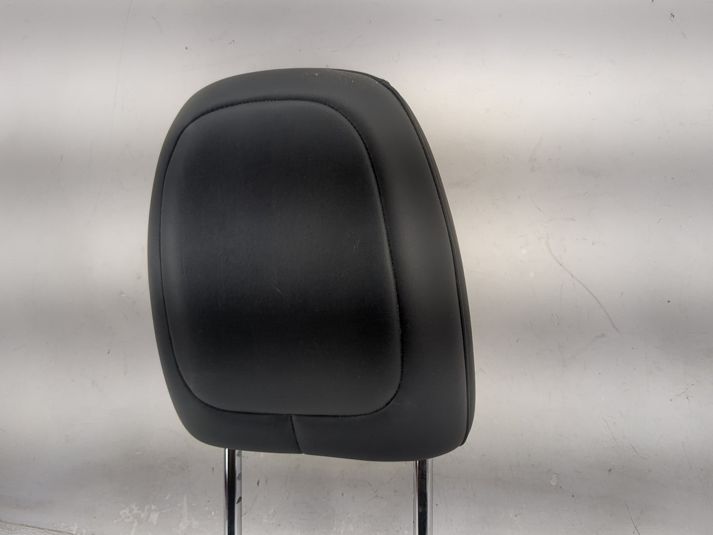 2015-2022 Jeep Cherokee Headrest Head Rest Front Driver Seat Black - Oemusedautoparts1.com